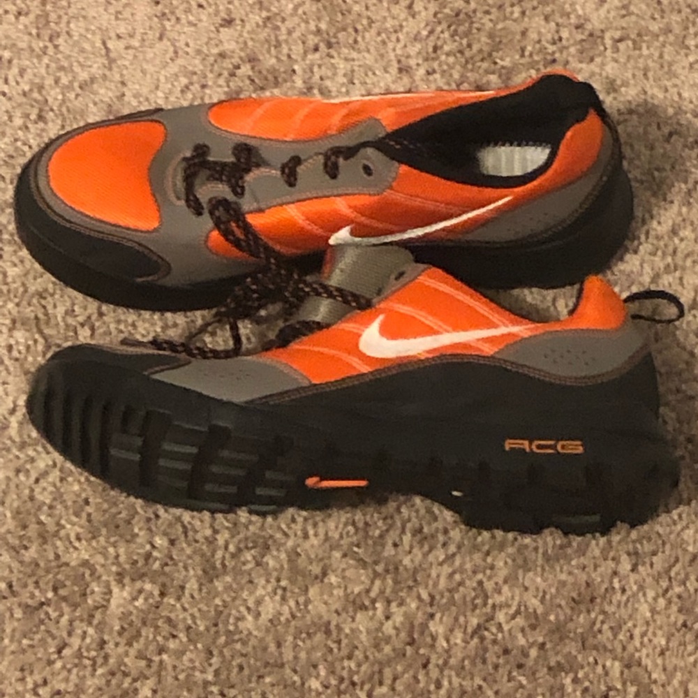 Nike retro ACG shoes